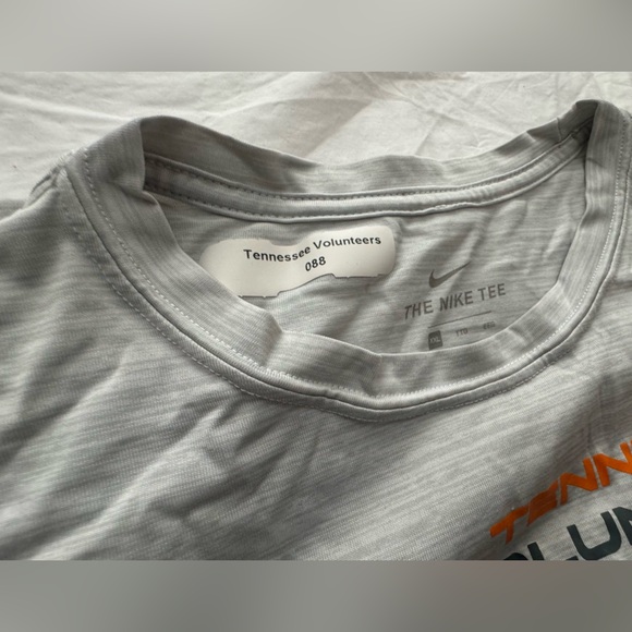 Vols Team/ Player issued Shirt Nike - Picture 2 of 2